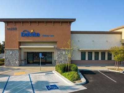 davita-dialysis-exterior-CA center
